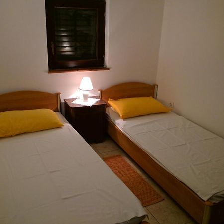 Sakoman Apartments Vir Bagian luar foto